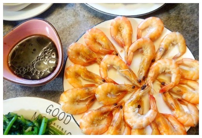 早餐没有大鱼大肉,却用心搭配,美味营养又健康,老人孩子都爱吃