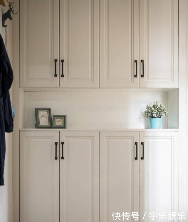 装修|玄关这样装修,就不怕鞋子没地方放了,现在年轻人都喜欢这样装