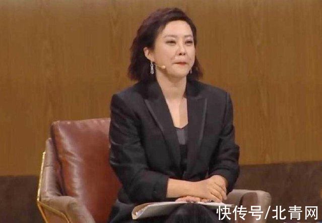 郝蕾節(jié)目中怒懟影評(píng)人 直接放狠話：你先去學(xué)學(xué)表演咱們?cè)谟懻摵脝幔?
onload=