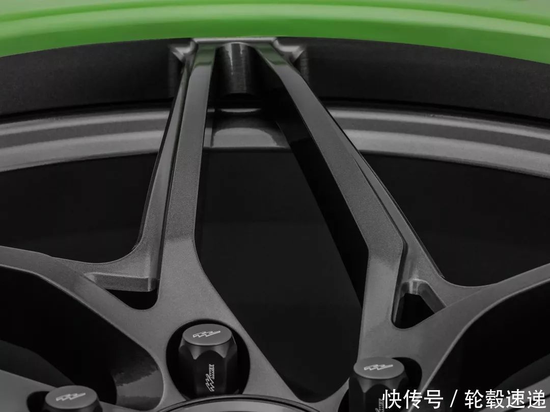 如何将传统的几何形状打散重组?|MMX轮毂设计故事 | 故事