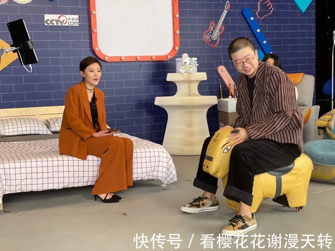 品牌|李诞、杨笠央视直播间玩转国货，开启8090“回忆杀”