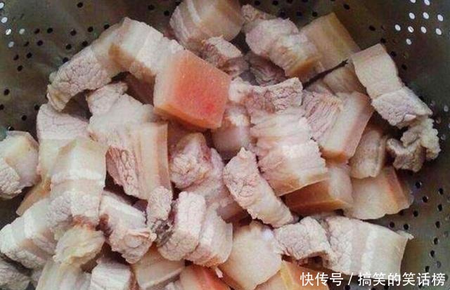 做红烧肉时,先焯水是不对的,学会这样做,肉软烂味道很好