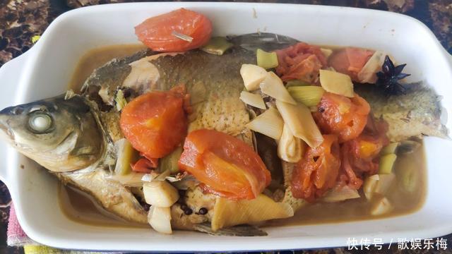 炖鱼原来如此简单,不煎不炸,十分钟吃到鲜汁炖鱼,连汤汁都不剩