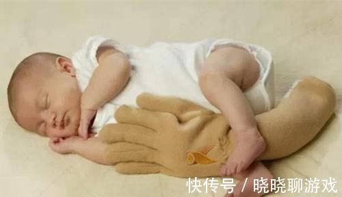 安全感|为何宝宝总喜欢被抱着到处走,一坐下就哭了解原因后别嫌烦了