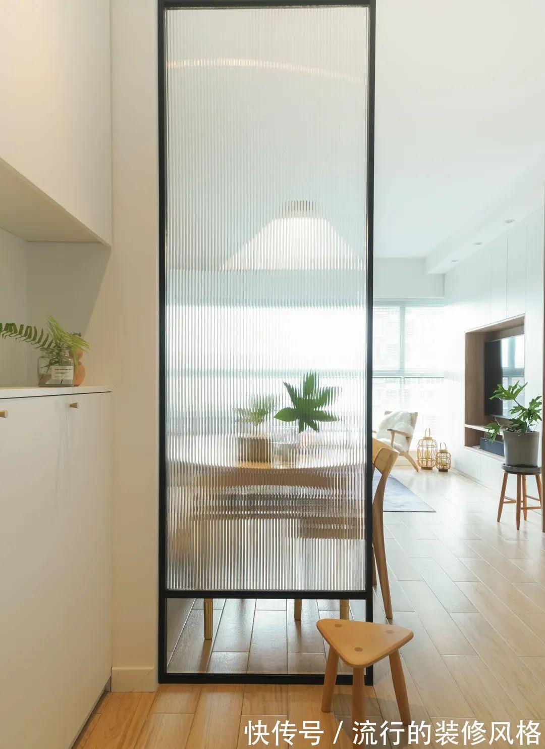 实用|玄关墙这样设计，简单实用个个经典，别再说不会装了！