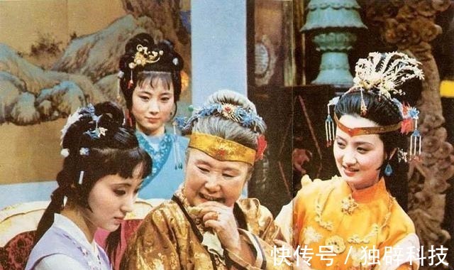 贾源@红楼梦中,贾元春究竟发现了什么骇人秘密,而被皇帝赐死