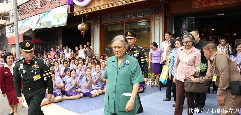 诗琳通公主太接地气,衣着朴素很像中国大婶,亲民作风让人敬佩