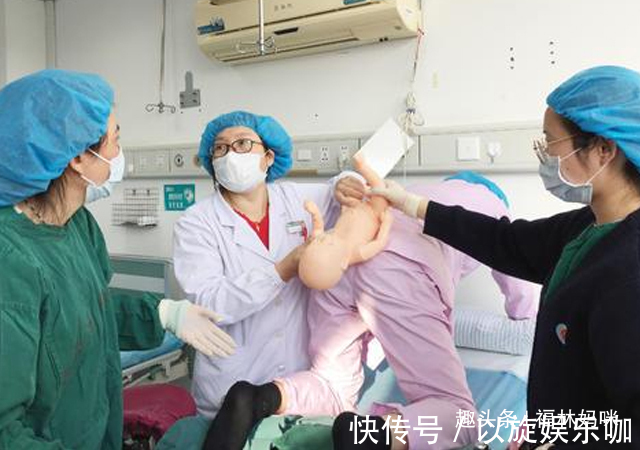 姿势|“大夫,我能换个姿势吗?”宝妈这句话,为宝宝免去“产钳”之苦