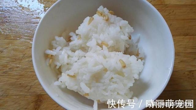 白米饭|糖友不能吃大米?营养师:学会这个小窍门,吃大米也不升糖
