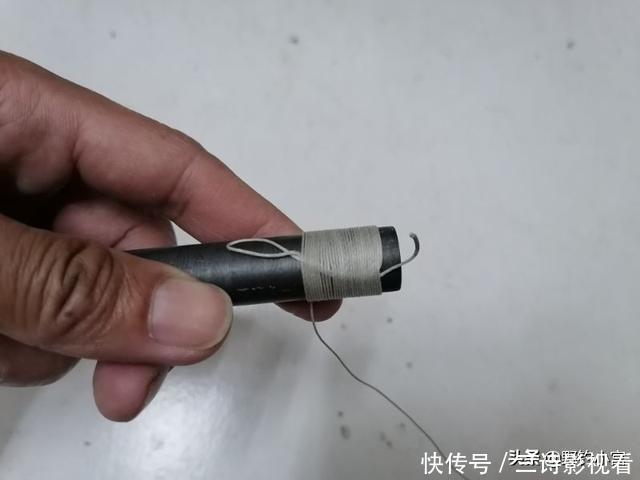 钓鱼支架还在掏钱买吗?为何不利用废鱼竿+树Y做一个,一样好用