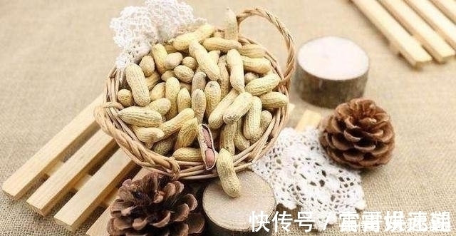 胆囊手术|花生好吃不贵,对身体还有很多好处,但这5类人不能吃