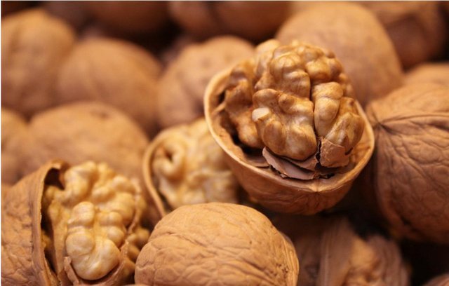 土鸡蛋|孕期不要暴饮暴食，这几种食物可多吃，对胎儿身体好