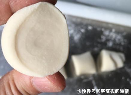 冷天发面时,只用酵母可不行大厨教你小妙招,轻轻松松发好面