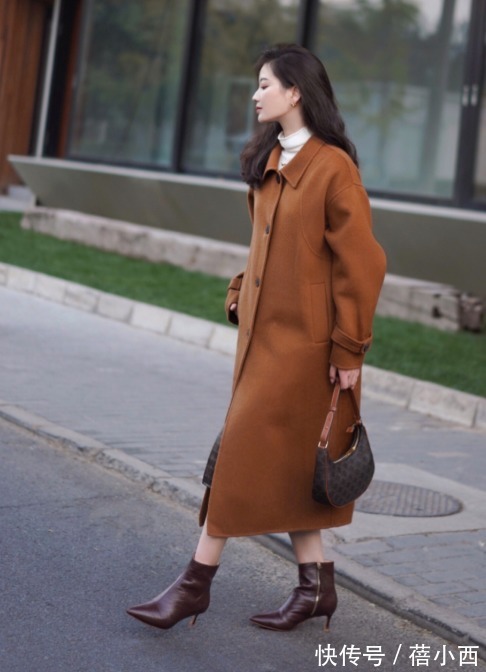 搭配|冬天想不到穿什么?要不试试“大衣+低跟靴”,显高显瘦还精致!