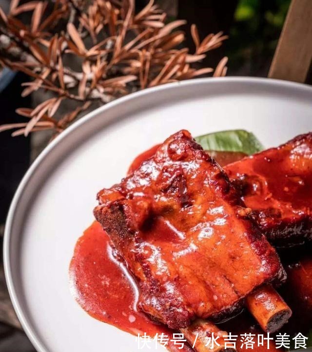 在珠海市中心,一个隐藏的老院隐藏着一个食品研究所