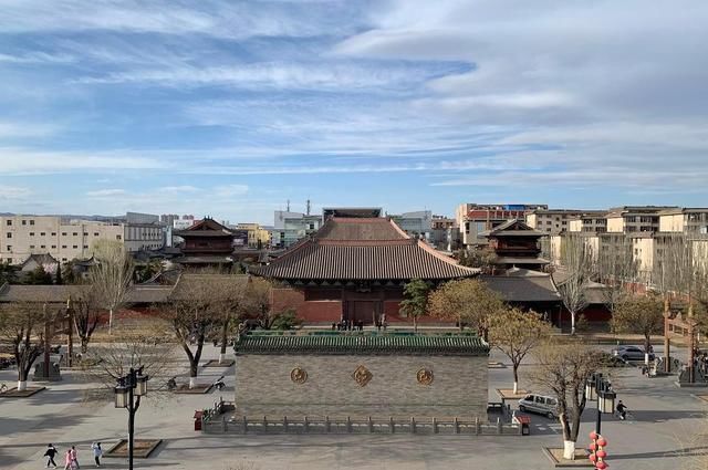 大殿|山西有一座辽金时期寺庙，以北为上，建筑坐北朝南，左右对称