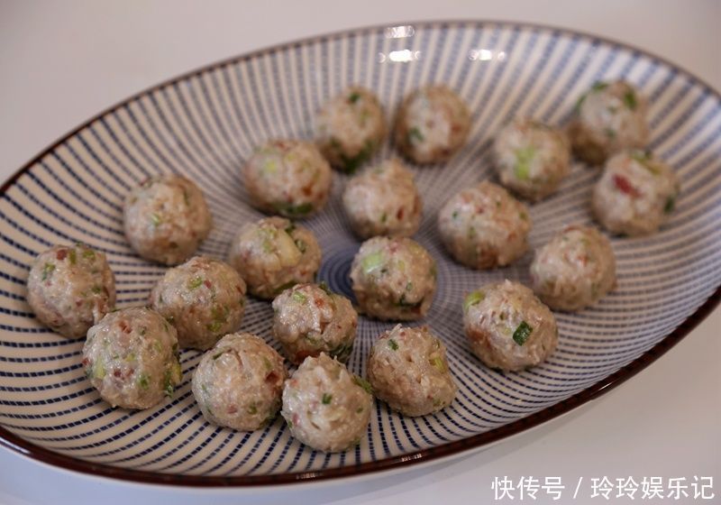 传统|白萝卜又出新做法,打破传统,私房秘制,加1物,香3倍!可炸可蒸