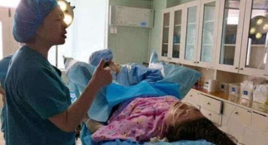 公公|儿媳生下孙子,爷爷却求医生不要孩子,结局很感人