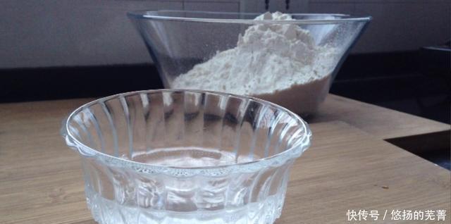 泼面|油泼面的面片这样做才最正宗,劲道爽滑特好吃,一勺油下去太香了