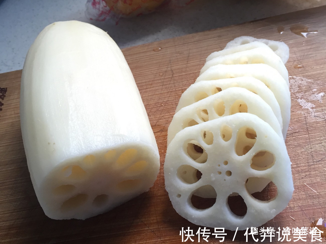 莲藕养生建议多吃莲藕，不炖不炒不凉拌，营养美味，每周必做一次