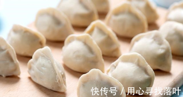 口感|饺子好吃在调料，调料时可以多加一样，味道好吃口感佳！