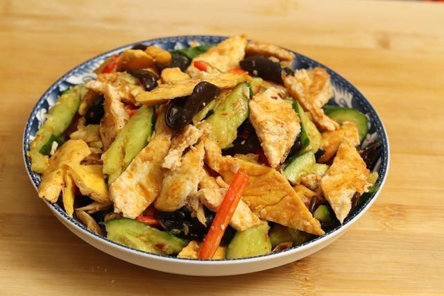 鸡蛋不要炒着吃了,大厨教你不外传的做法,比大鱼大肉受欢迎