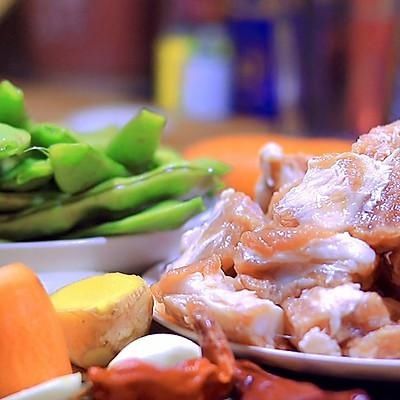 适合全家的东北菜排骨炖豆角，老人小孩都爱吃