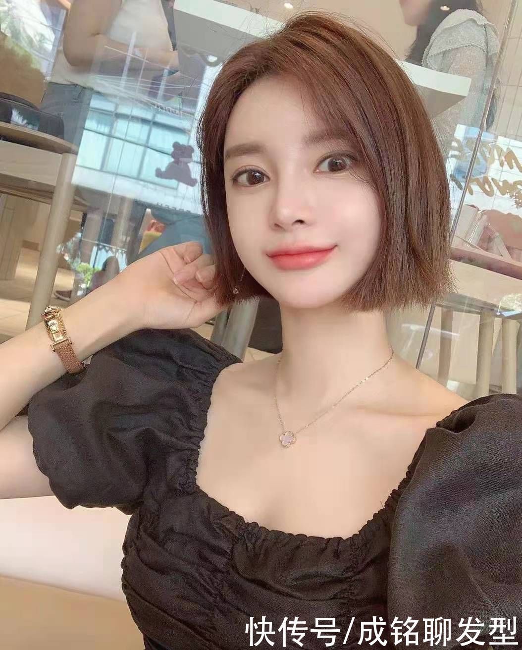 短发|别再剪内扣了,今年流行墨鱼头、小翘尾和直短发,甜美可爱显脸小