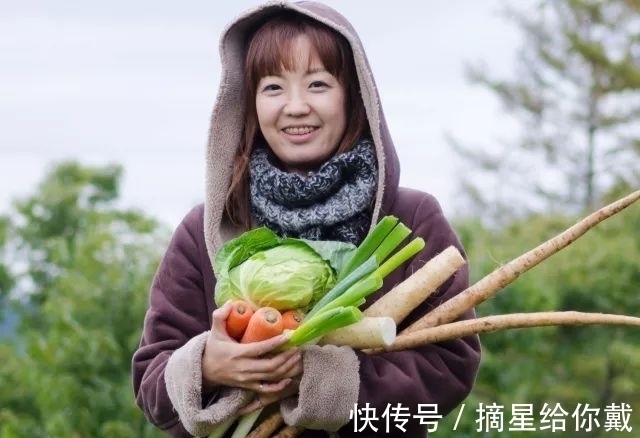 剩菜做旗袍、塑料瓶造大楼,这些年轻人正在用垃圾拯救世界!