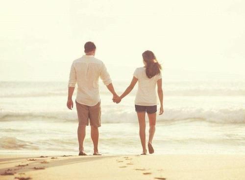 小静|儿子发高烧要挂水,宝爸急忙赶往医院,看到宝妈的手后忍不住泪目