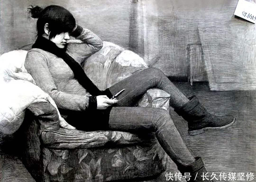 韩国全身像素描pk中国全身像素描,你怎么看?