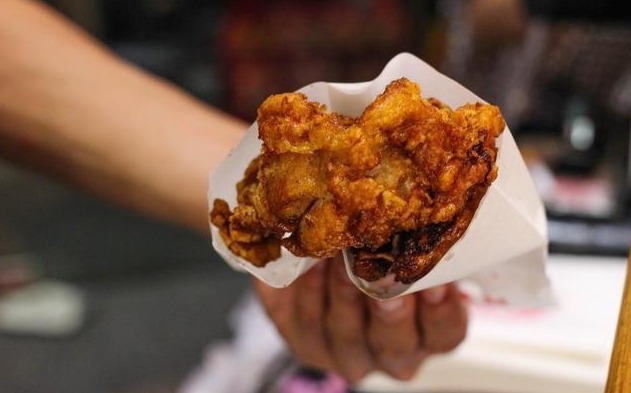 脾胃虚弱|5岁女孩脾胃虚弱,停止发育,儿科医生这3种食物别再纵容娃吃