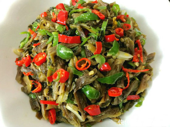 越吃越爱吃的特色菜,鲜辣香甜的滋味在舌尖蔓延,大人孩子抢着吃