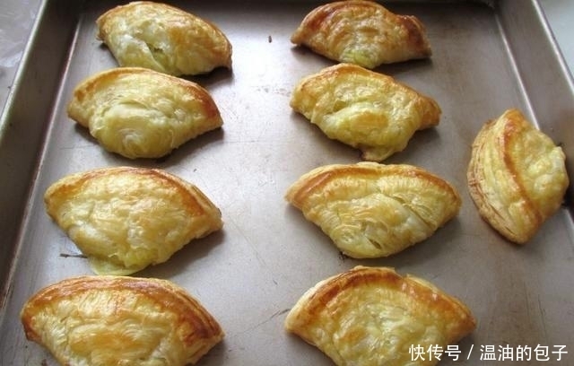甜品店|榴莲酥甜品店10块钱一个,自己做2块钱就搞定,层层酥脆又香甜