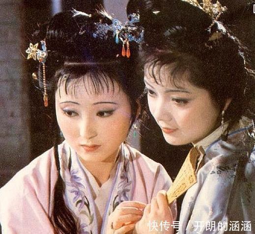 宝玉$薛宝钗的一句玩笑话,道出了贾府由盛转衰的原因,可惜无一人能懂