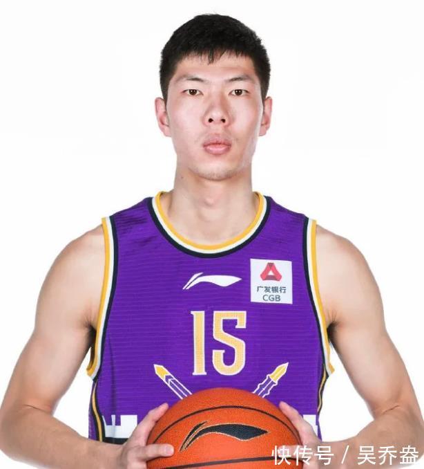 杜锋|4消息!传吴庆龙下课,北控裁李根+弃国青内线,杜锋狂赞赵锦洋