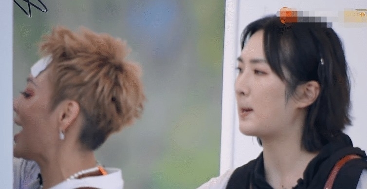 丁真|《中餐廳5》下期營業，黃曉明丁真寧靜仍手忙腳亂，問題有點多