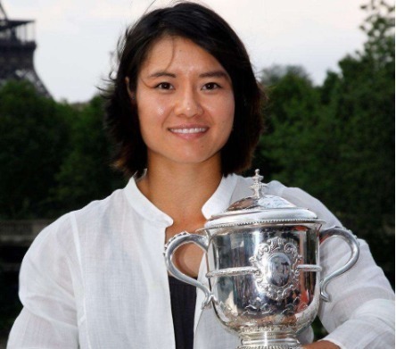 同名李娜命運(yùn)卻大不同，一個(gè)嫁初戀獲幸福，一個(gè)2次愛上有婦之夫