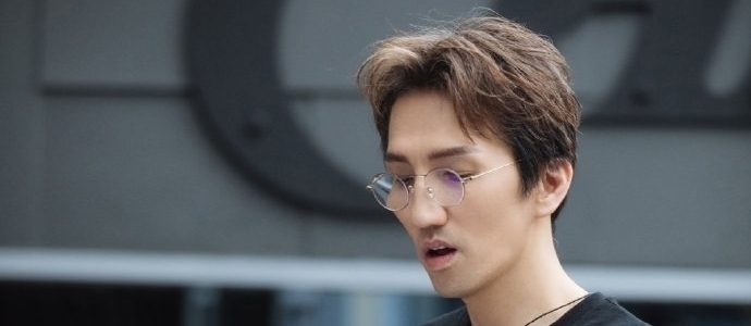 喜愛度|《哥哥》中的人氣三梯隊(duì)：陳小春領(lǐng)銜國民度組，張淇領(lǐng)跑逆襲組