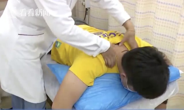 头晕|按摩后狂吐男子紧急就医 医生：这个位置别乱按