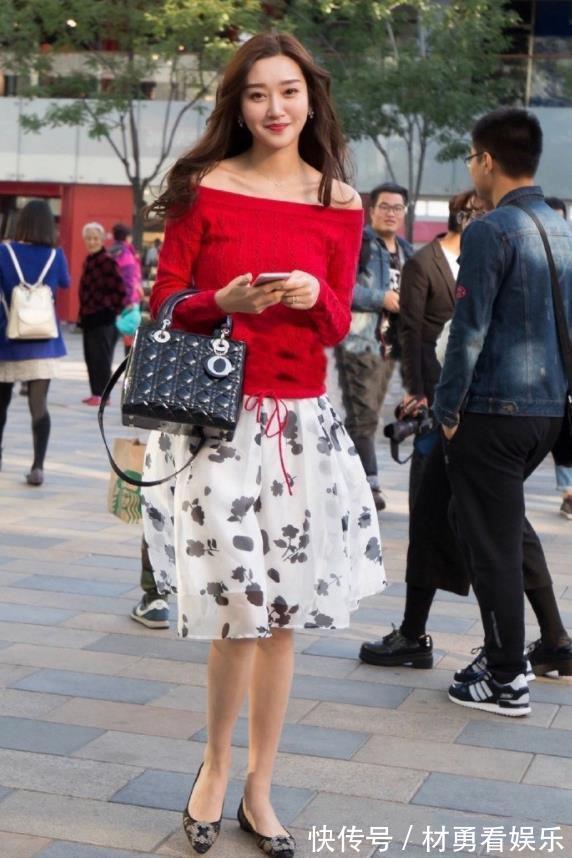 小姐姐 打底裤很精致的剪裁,弹力超好的面料,更具青春的活力感