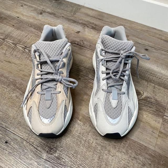 买到省几千!奶油Yeezy 700 V2拼手速预约马上开启