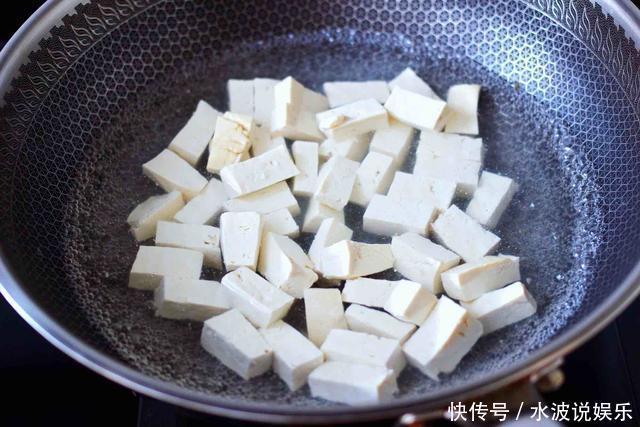 失眠|晚上失眠多梦,吃点这菜,3块买一斤,多吃睡得香,一觉到天亮