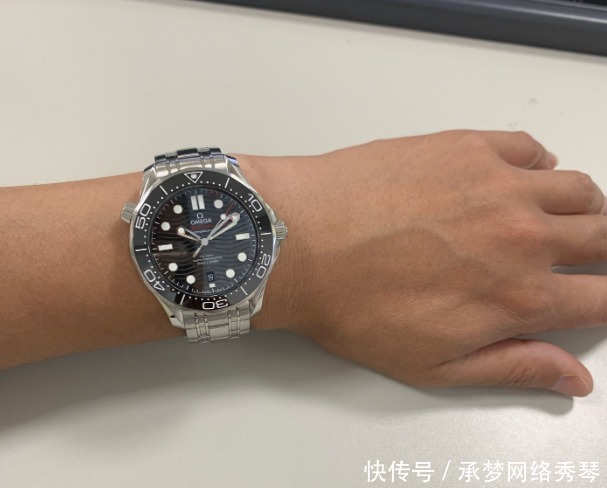欧米茄|天热了该戴潜水表了，这三款“杀伤力”太强了