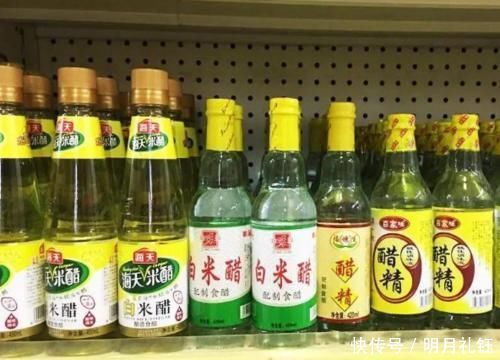 买醋时，只要瓶身上有“这行字”，再便宜也不要，都是醋酸勾兑醋