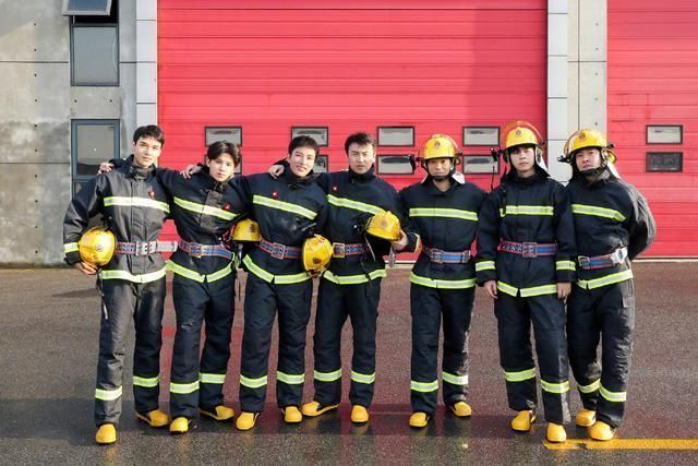 極限挑戰(zhàn)|原來岳云鵬上期缺席《極挑》是導(dǎo)演安排，背后原因可能和龔俊有關(guān)