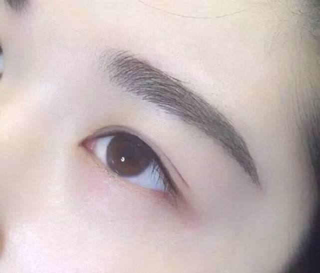 女生|被称为整容模板的女生,脸上都有这4个特征,我只中了2个