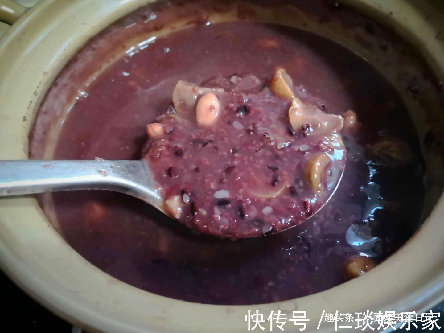 板栗黑米粥|这碗粥，女人喝了益气补血，孩子喝了强筋健骨，营养不比八宝粥差