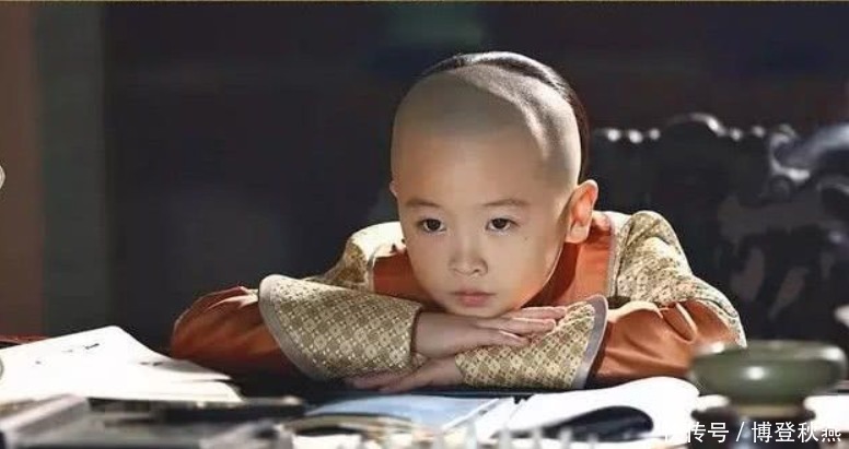 做了皇后|她是清朝27位皇后中：唯一一个生过皇帝的皇后，当了2年就死