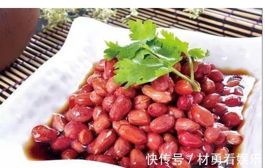 胡萝卜|女性不想成黄脸婆，要学会吃3种食物，淡化皱纹、美白护肤！